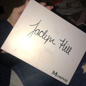 Jaclyn hill Morphe eyeshadow pallet